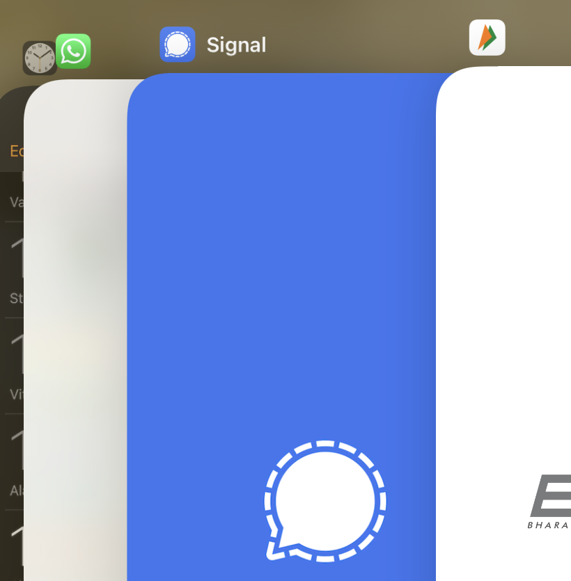 Screen security in WhatsApp, Signal, and BHIM